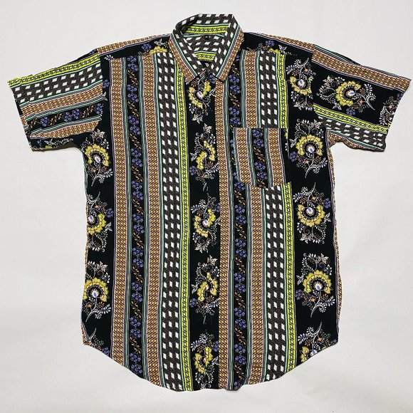 June Bloom button up - Picture 2 of 6